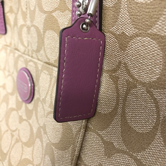 Vintage Coach Handbag - Picture 4 of 11